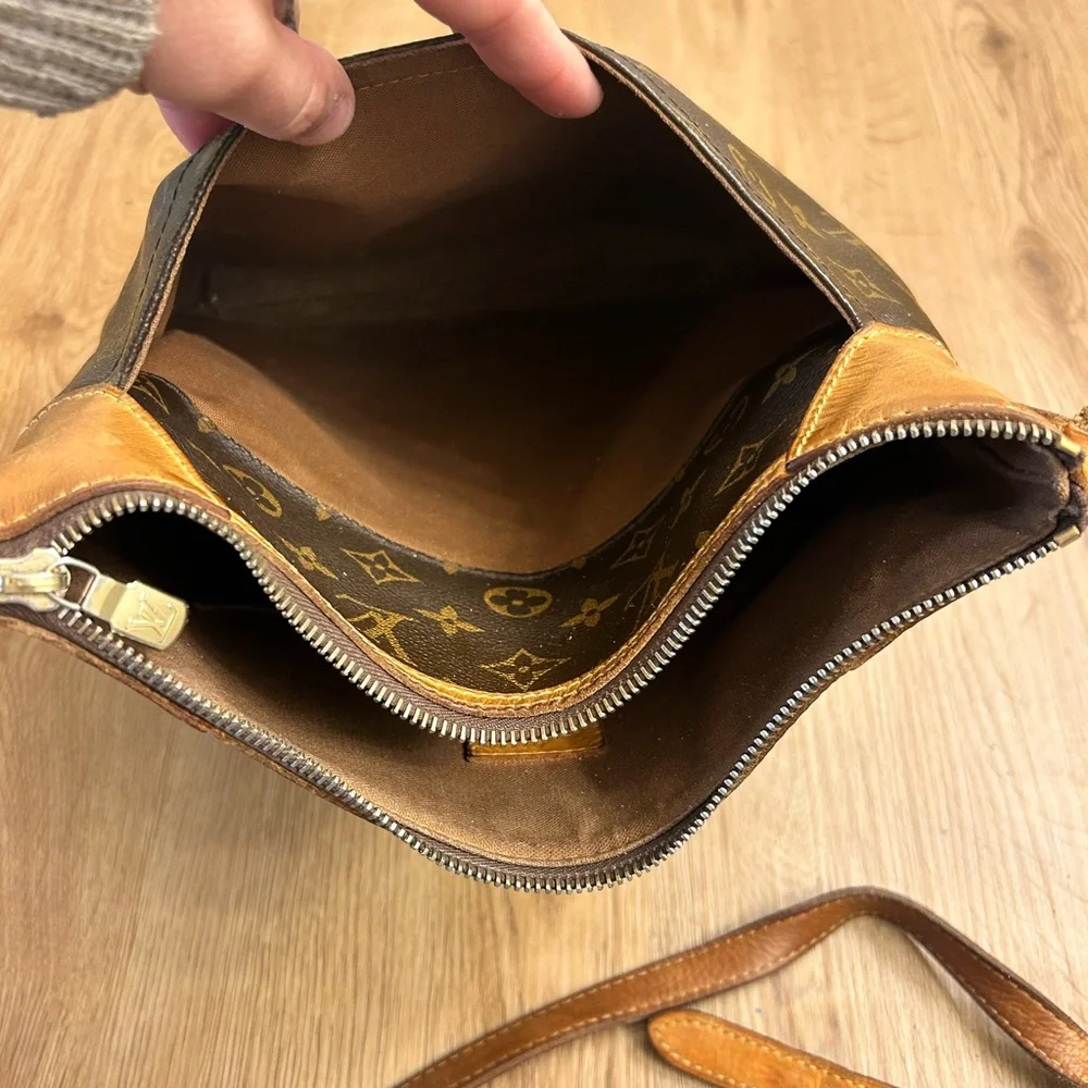 Authentic Louis Vuitton Odeon MM - discontinued style! - Picture 5 of 8